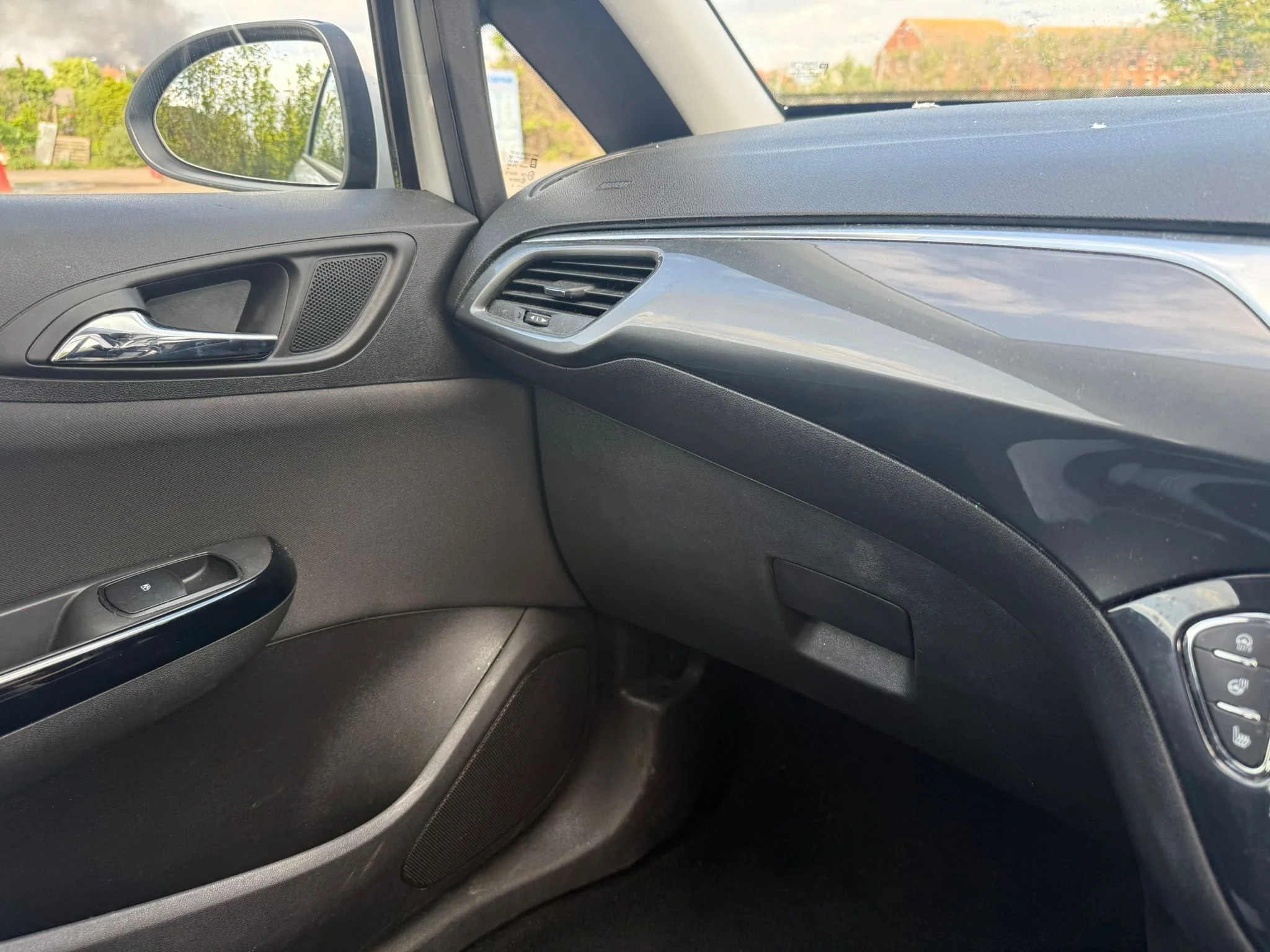 WhatsApp Image 2026-04-28 at 15.39.54 (2).jpeg