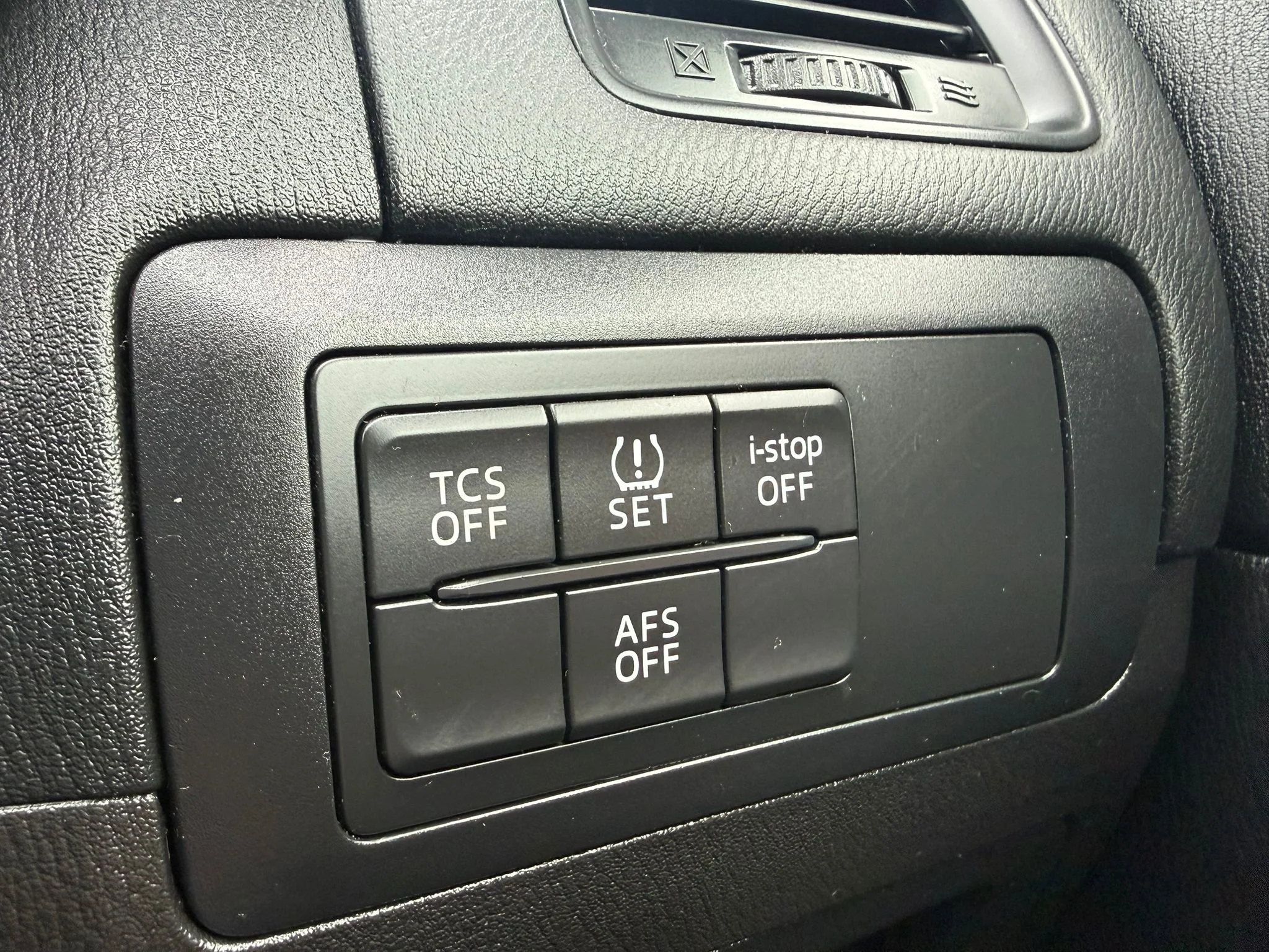 WhatsApp Image 2026-04-14 at 15.55.59 (3).jpeg