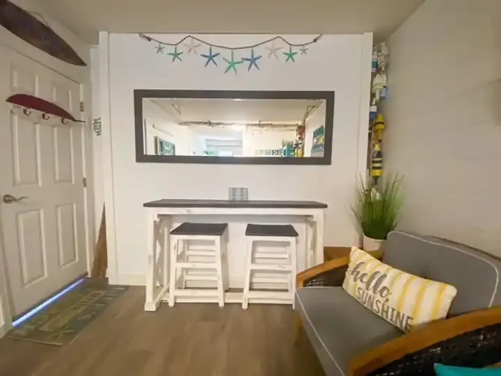 Beach-Days-Bar.webp