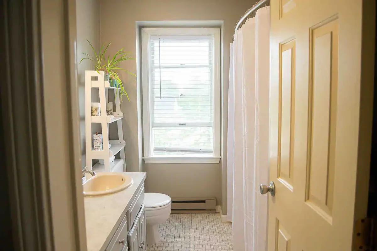 Summers-Daze-Bath-1.webp