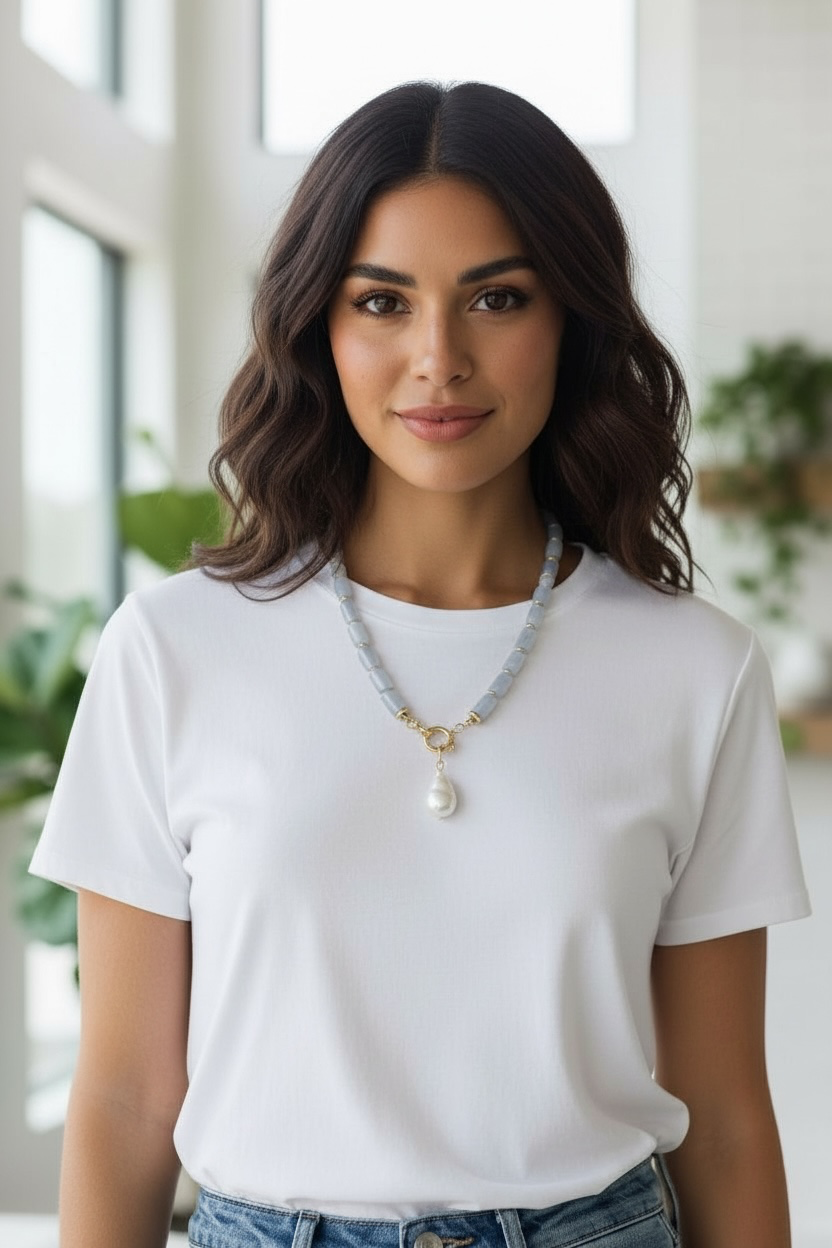 ABÈRA | Blue Chalcedony & Pearl Necklace عقد العقيق الأزرق مع لؤلؤ طبيعي