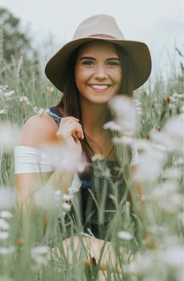 Femme épanouie et sereine