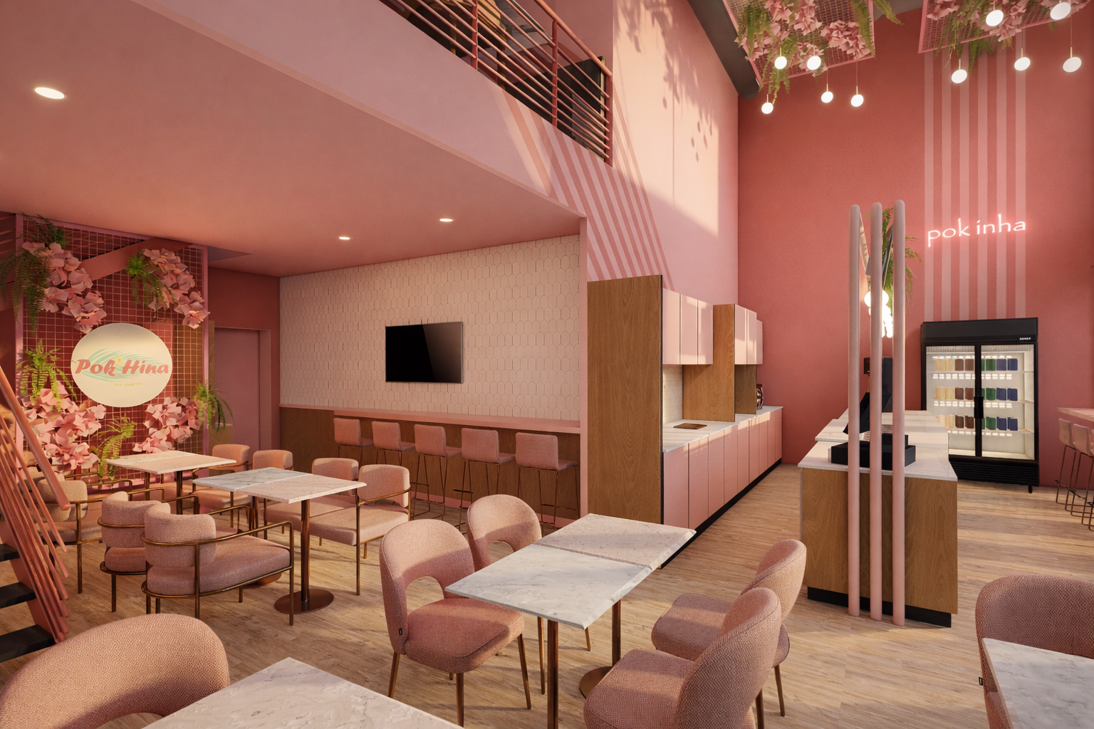 Intérieur d'un café ou restaurant décoré en rose avec tables en marbre, chaises roses, mur rose avec logo 'Pok Hin'a', éclairage tamisé, et un coin avec un réfrigérateur.