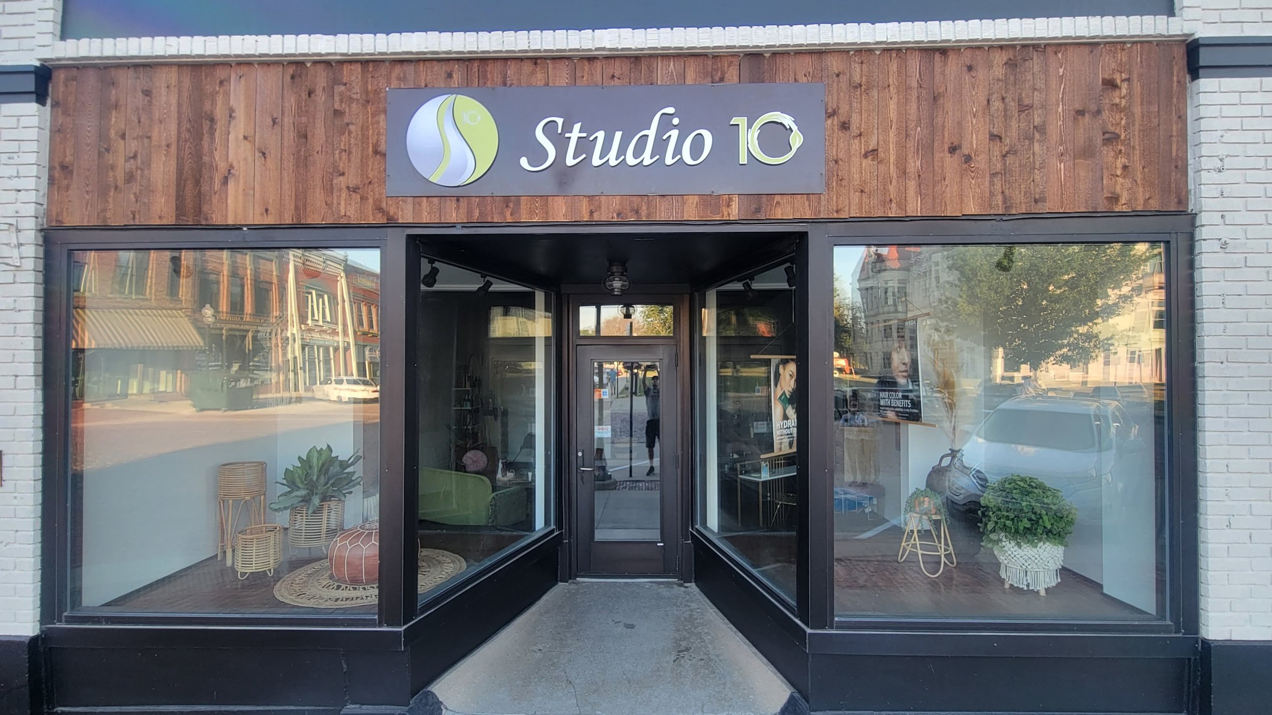 Front door of Studio 10 salon