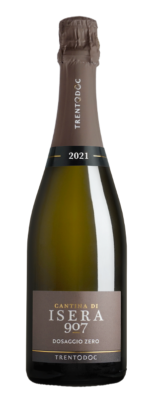 Bottiglia di spumante o champagne con etichetta Cantina di Isera, anno 2021, nome Trentodoc, Dosaggio Zero.