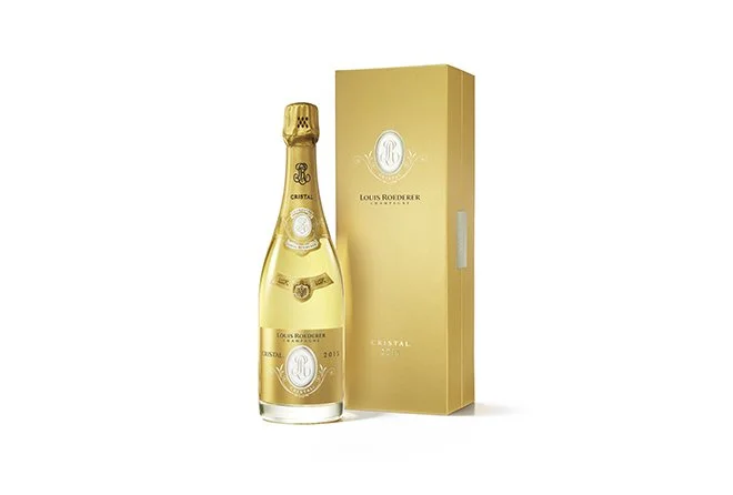 Bottiglia di champagne Louis Roederer Cristal del 2011 con confezione dorata