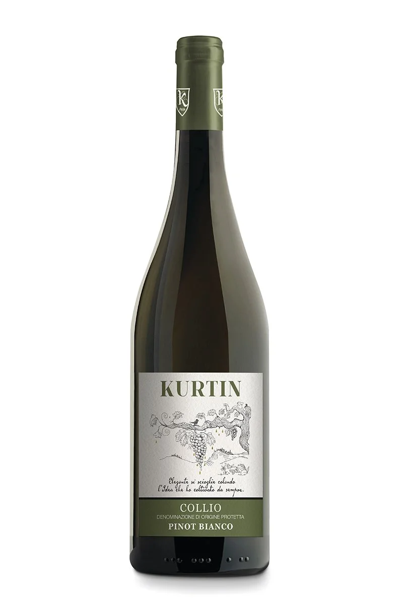 Una bottiglia di vino bianco Kurtin Pinot Bianco Collio con etichetta bianca e dettagli verdi.
