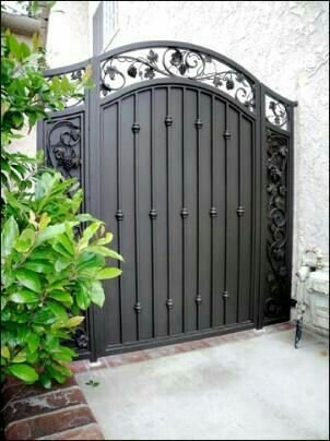 Privacy gate