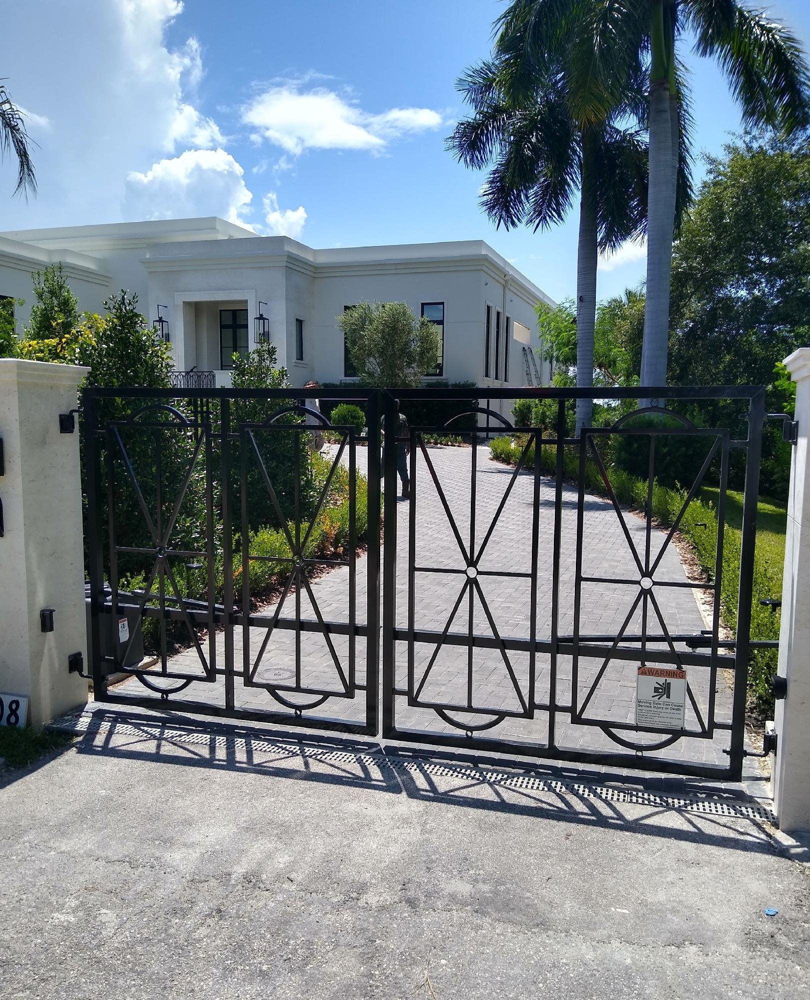 Custom gate