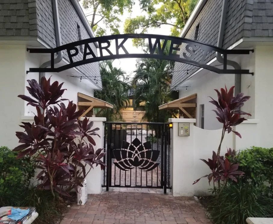 Custom gate & arch