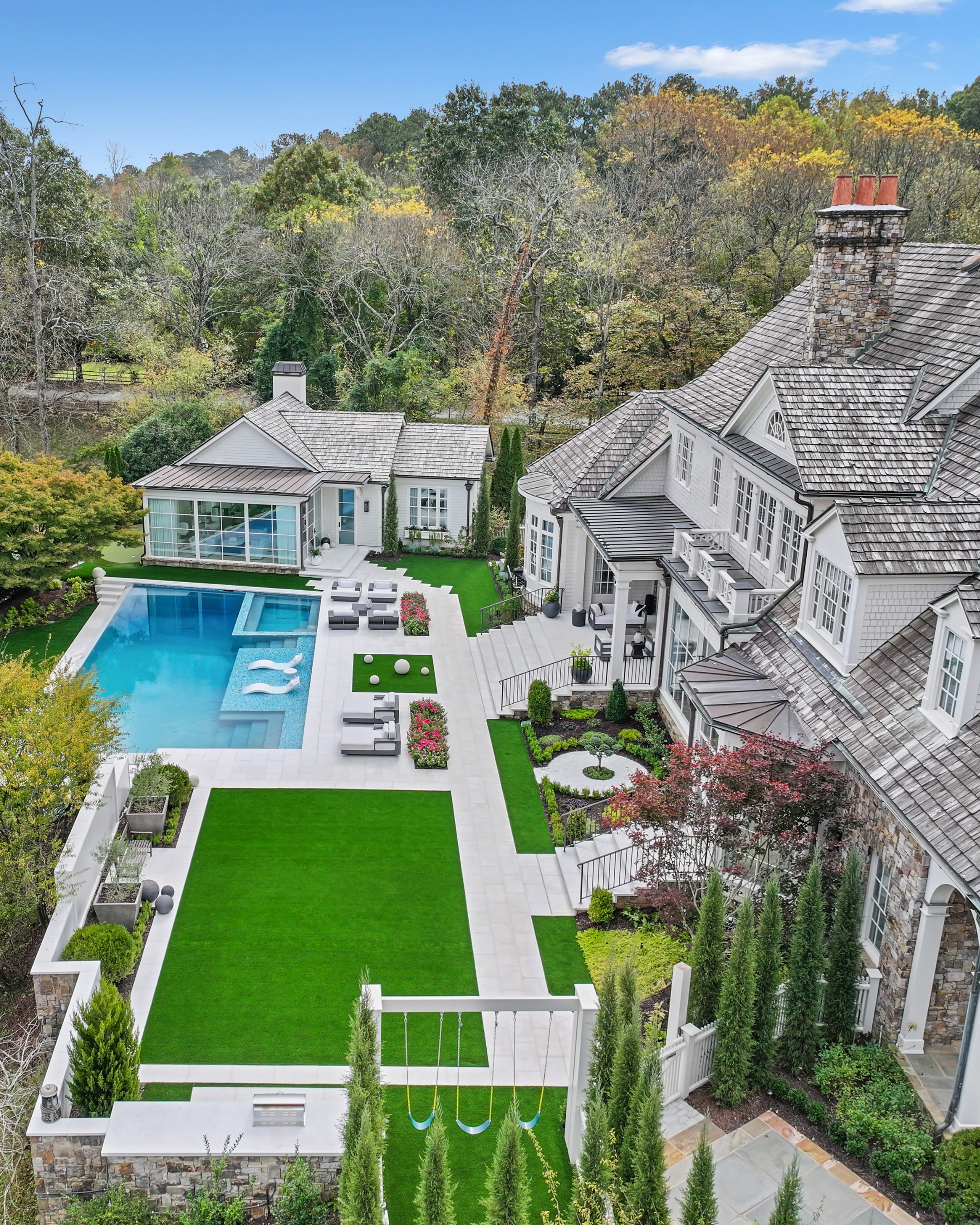 FireRock Oyster Concrete Pavers on a Pool Deck