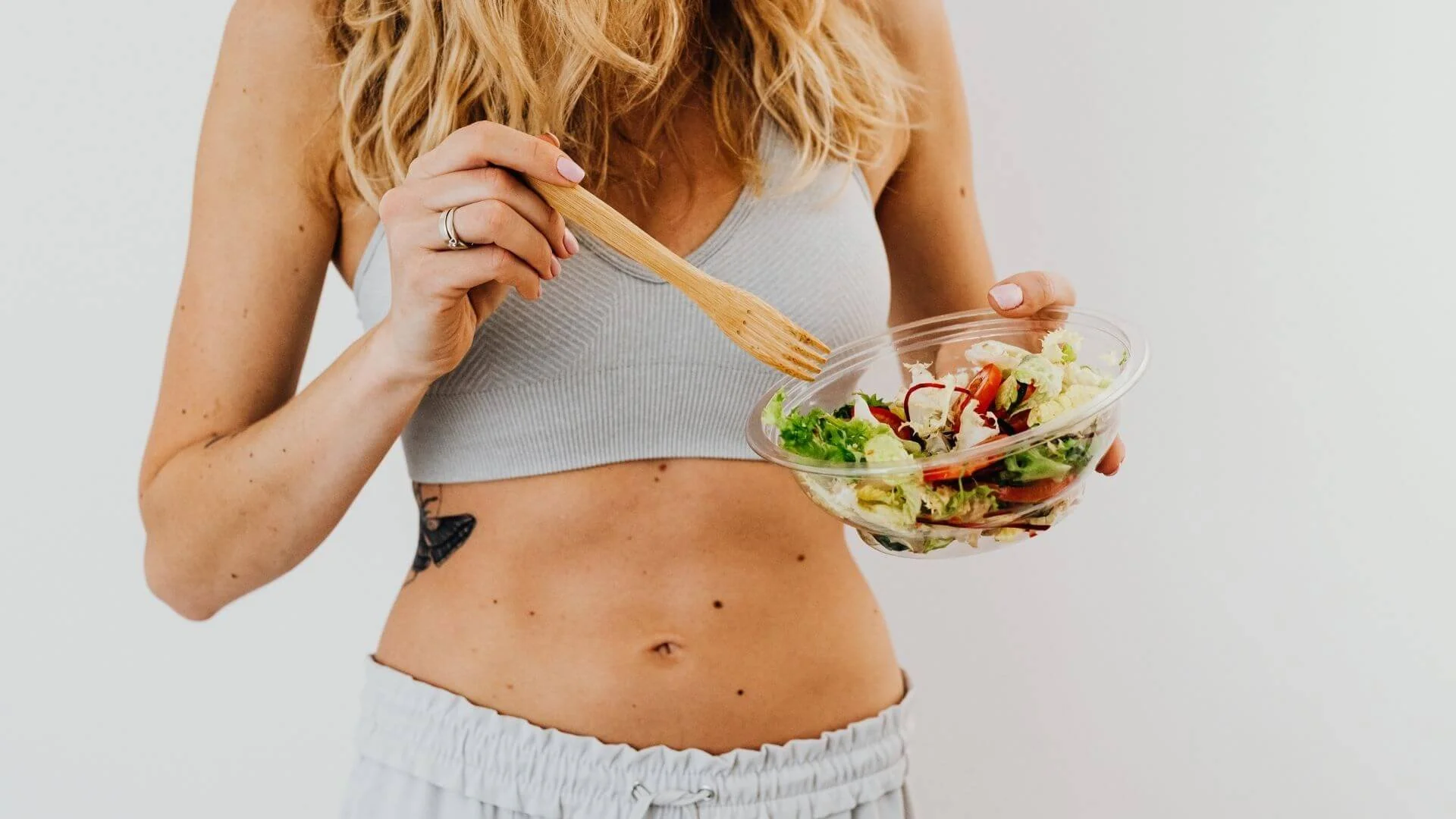 What to Eat to Get Abs for Females: Foods That Fuel Definition