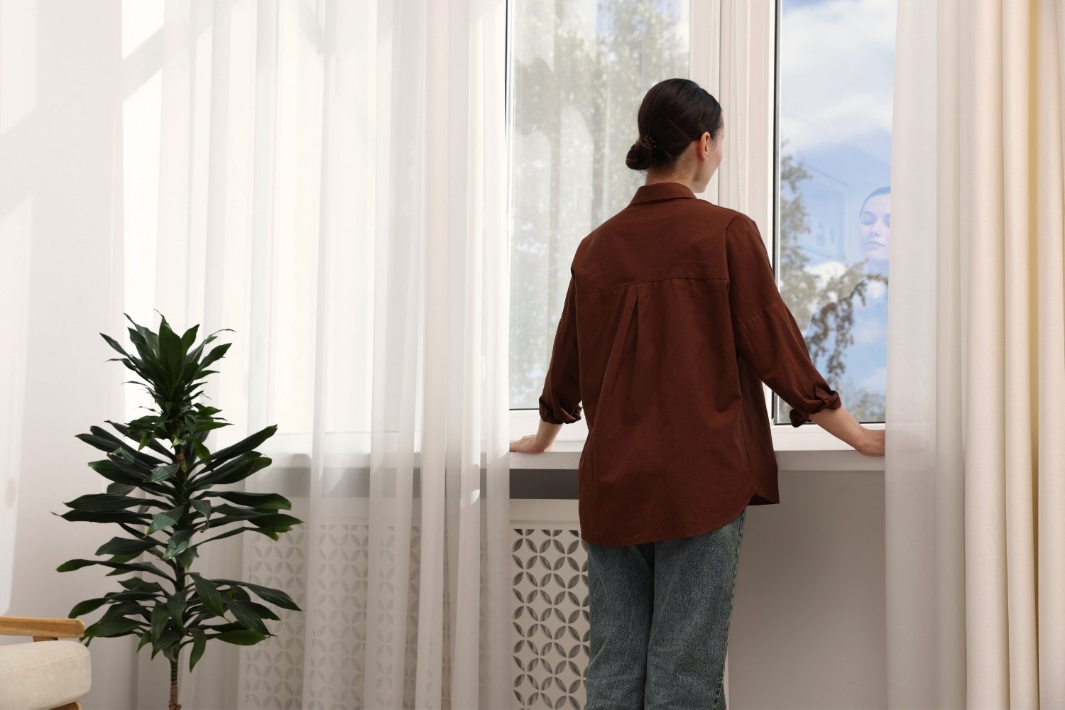 Anticipatory Grief, Explained: Grieving Before a Loved One Dies