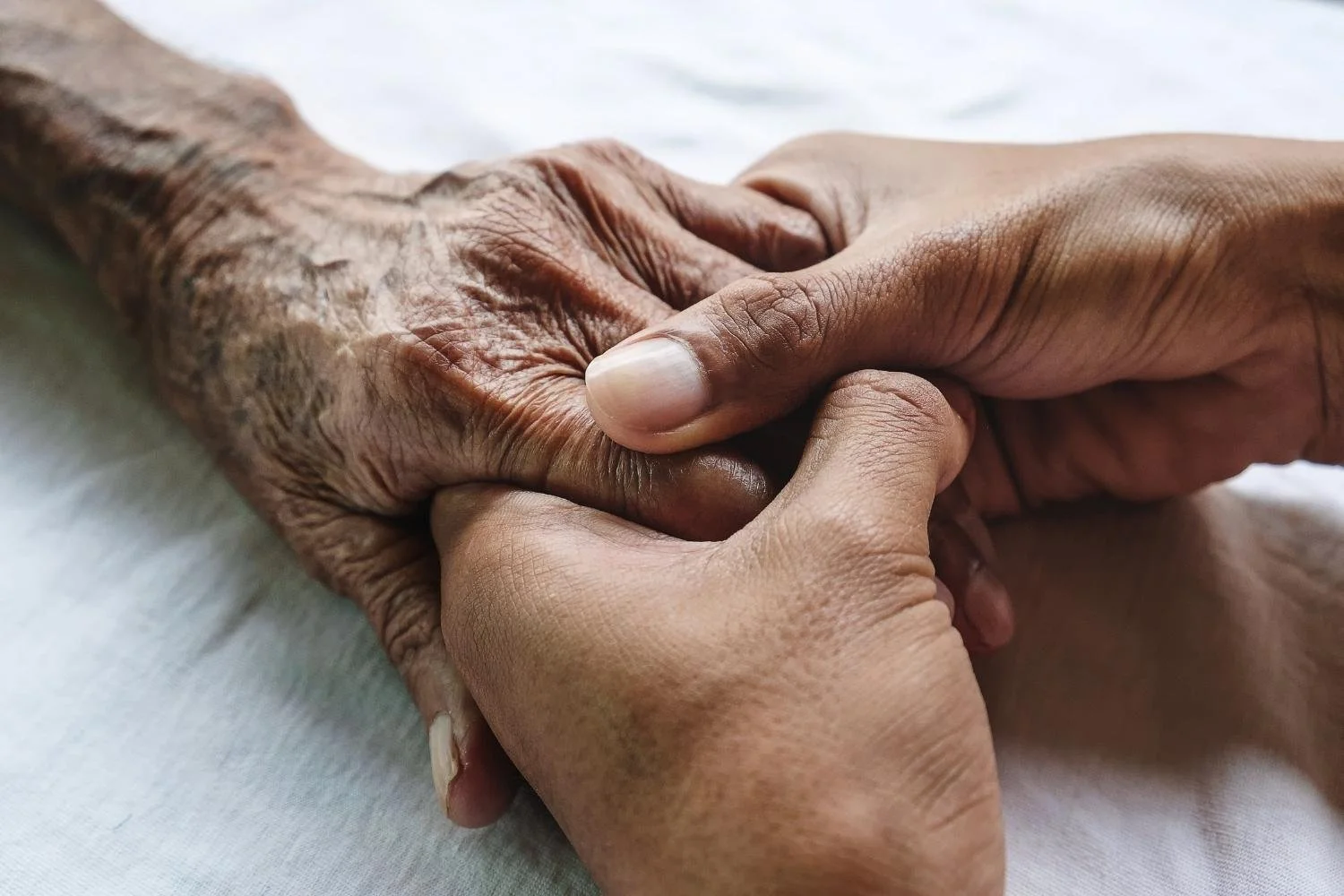 The Physical Signs of Dying: What’s Normal at the End of Life