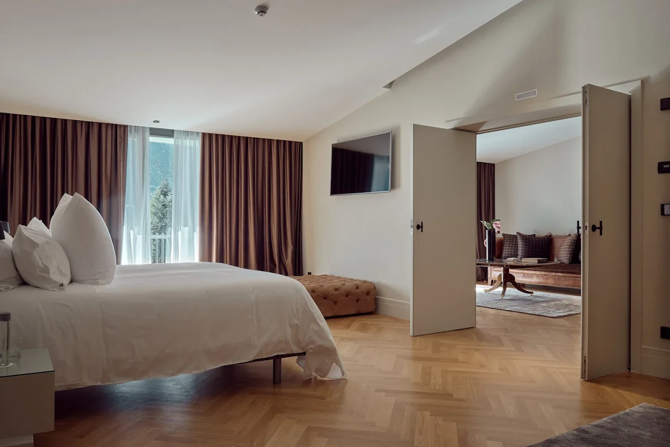 andorrahotelroom.webp