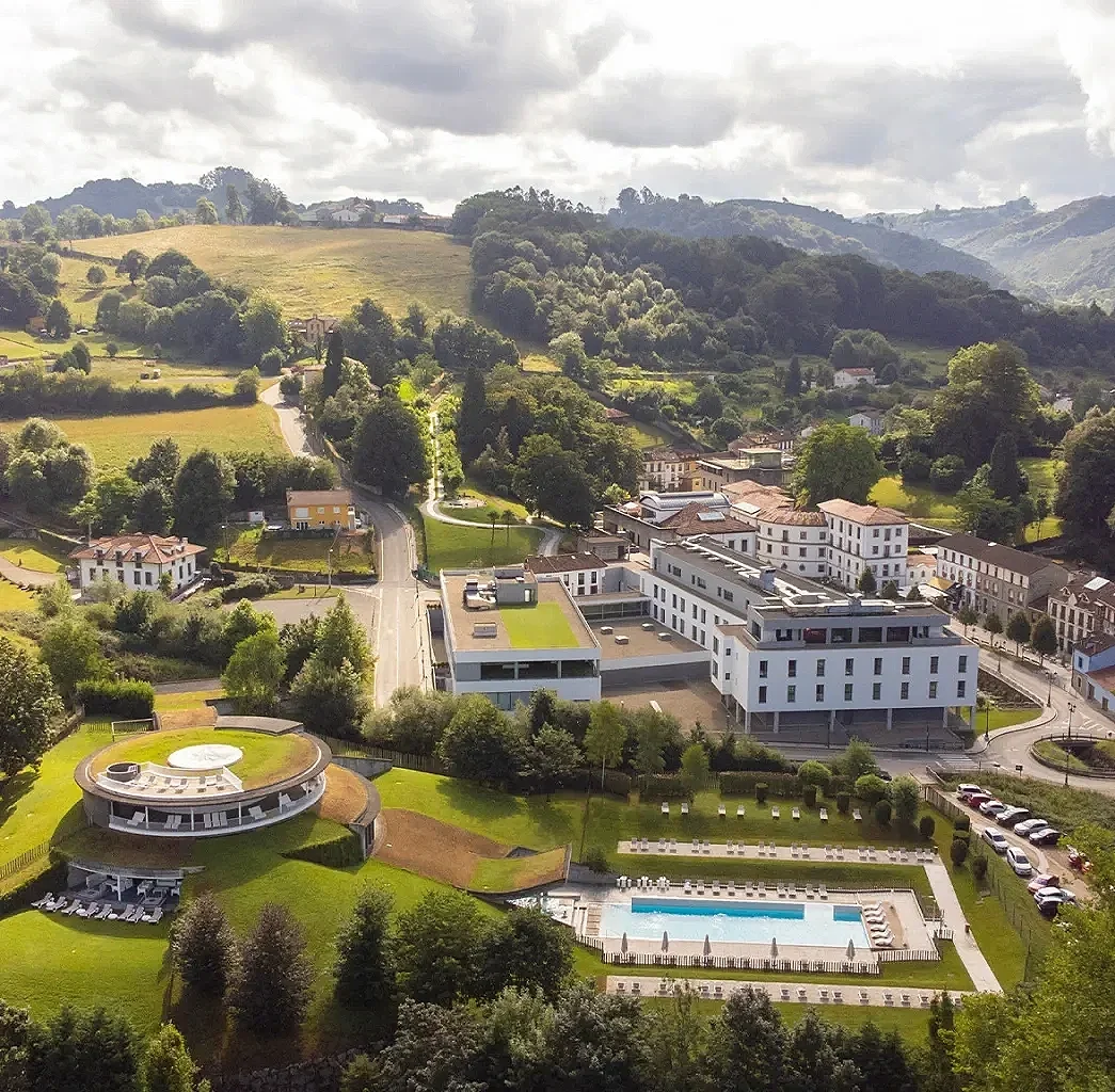 blau-gran-hotel-las-caldas-header-238def0464c1aa2ad06f3c2933689d0e-e474f23ae67240815710da268f618b51.webp