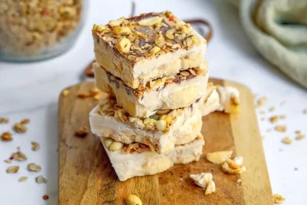 Peanut Butter &amp; Banana Cottage Cheese Slice