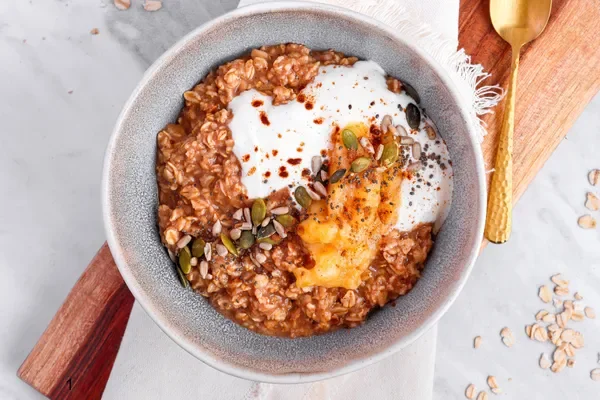 Cinnamon Porridge with Baked Banana
