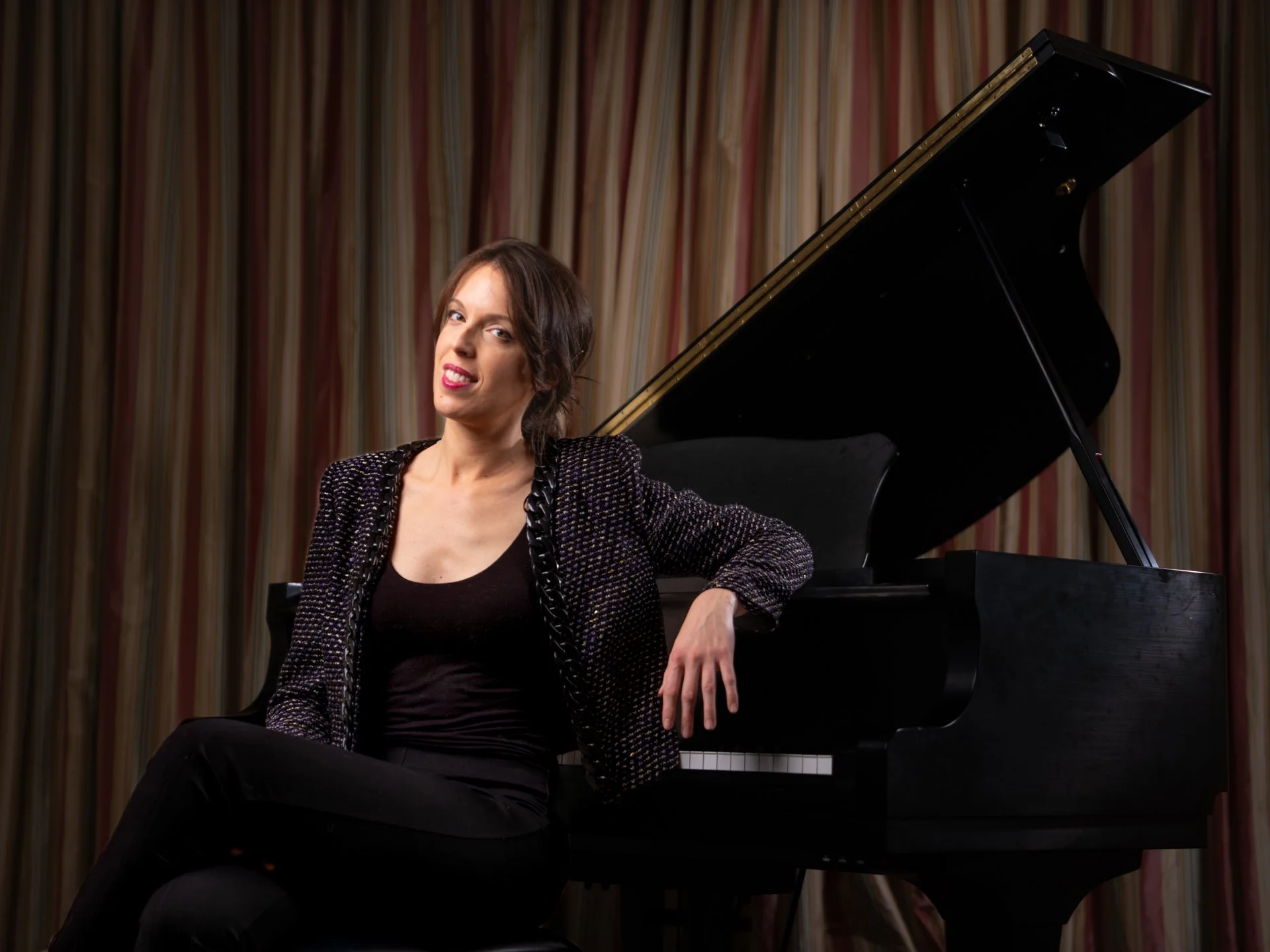 Dr. Julia Aguayo, pianist available for performances and piano collaborative throughout Washington D.C., Maryland, and Virginia