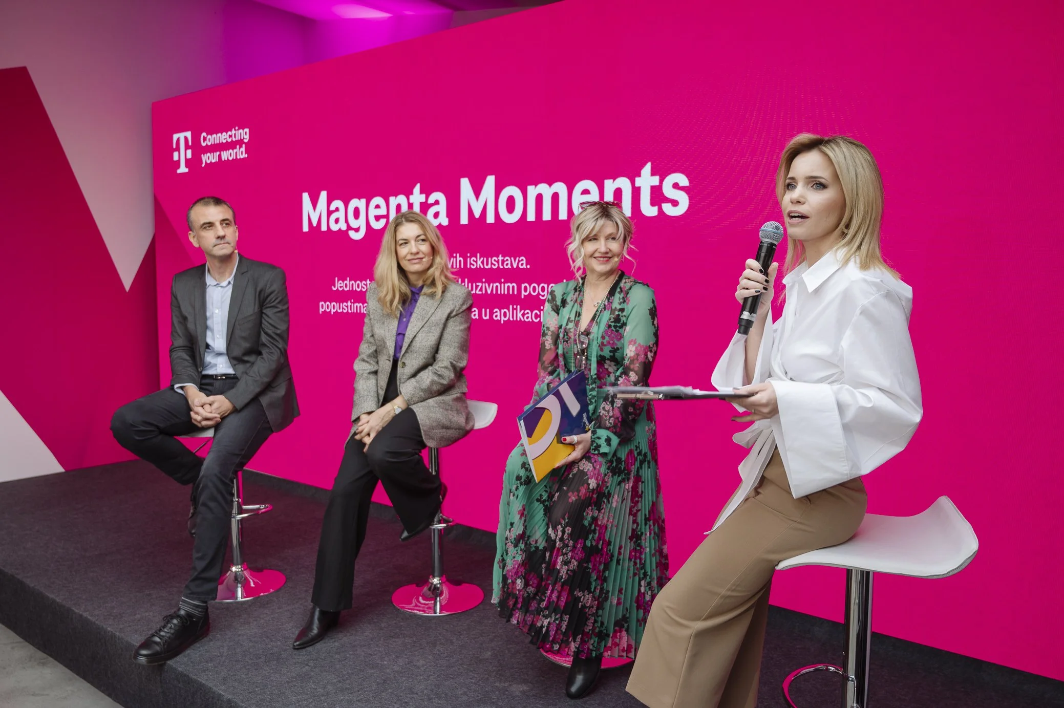 404-HT_MAGENTA_MOMENT_2023-SMALL-89.jpg
