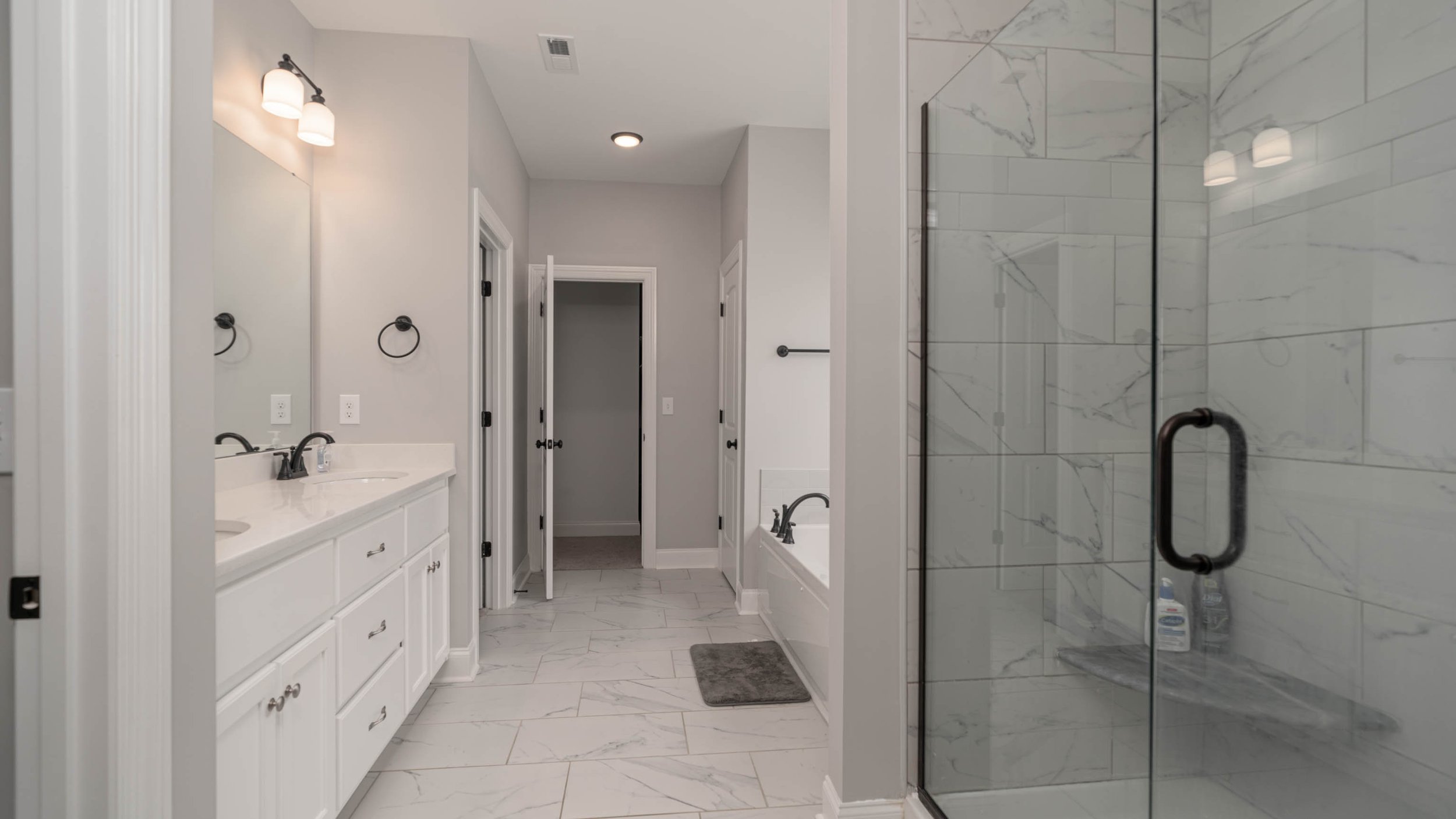 109 Callen Dr-15.jpg