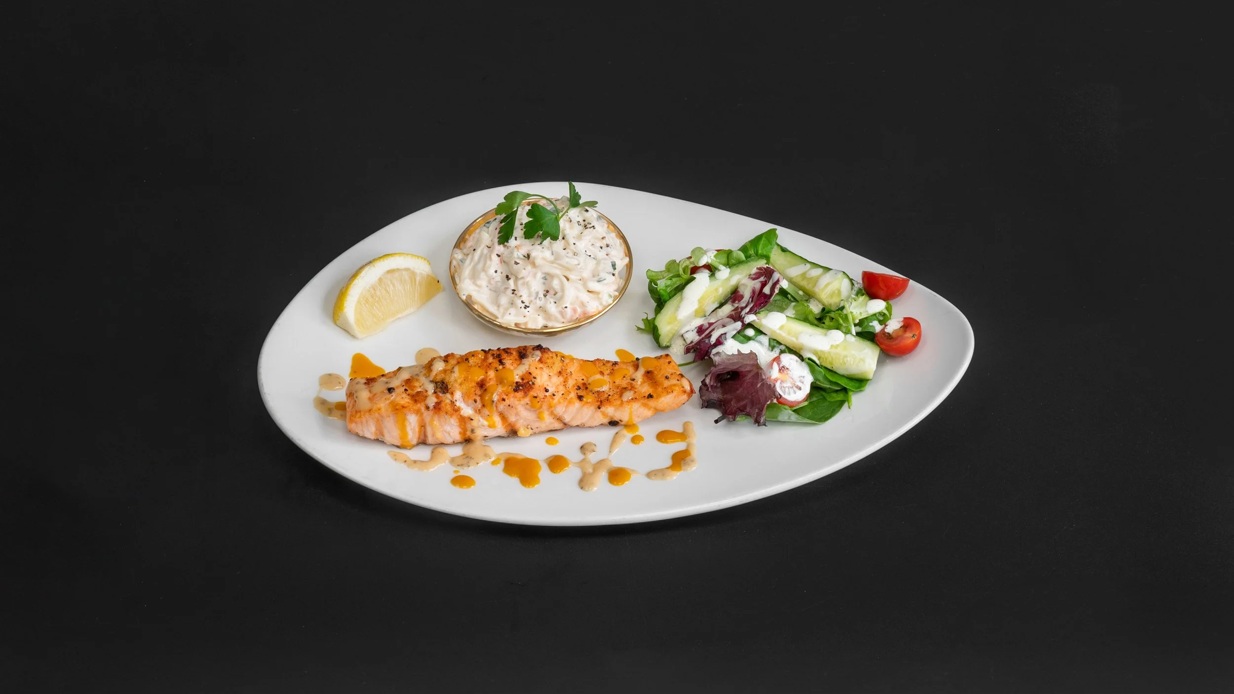 AddiscombePizza&Grill_GrilledSalmonFillet.jpg
