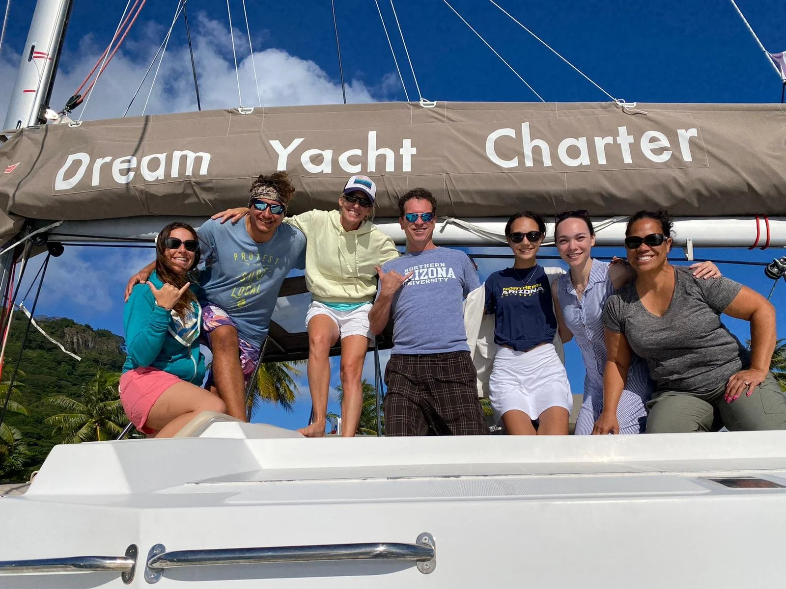 Catamaran Yacht Charter in the Islands of Tahiti
