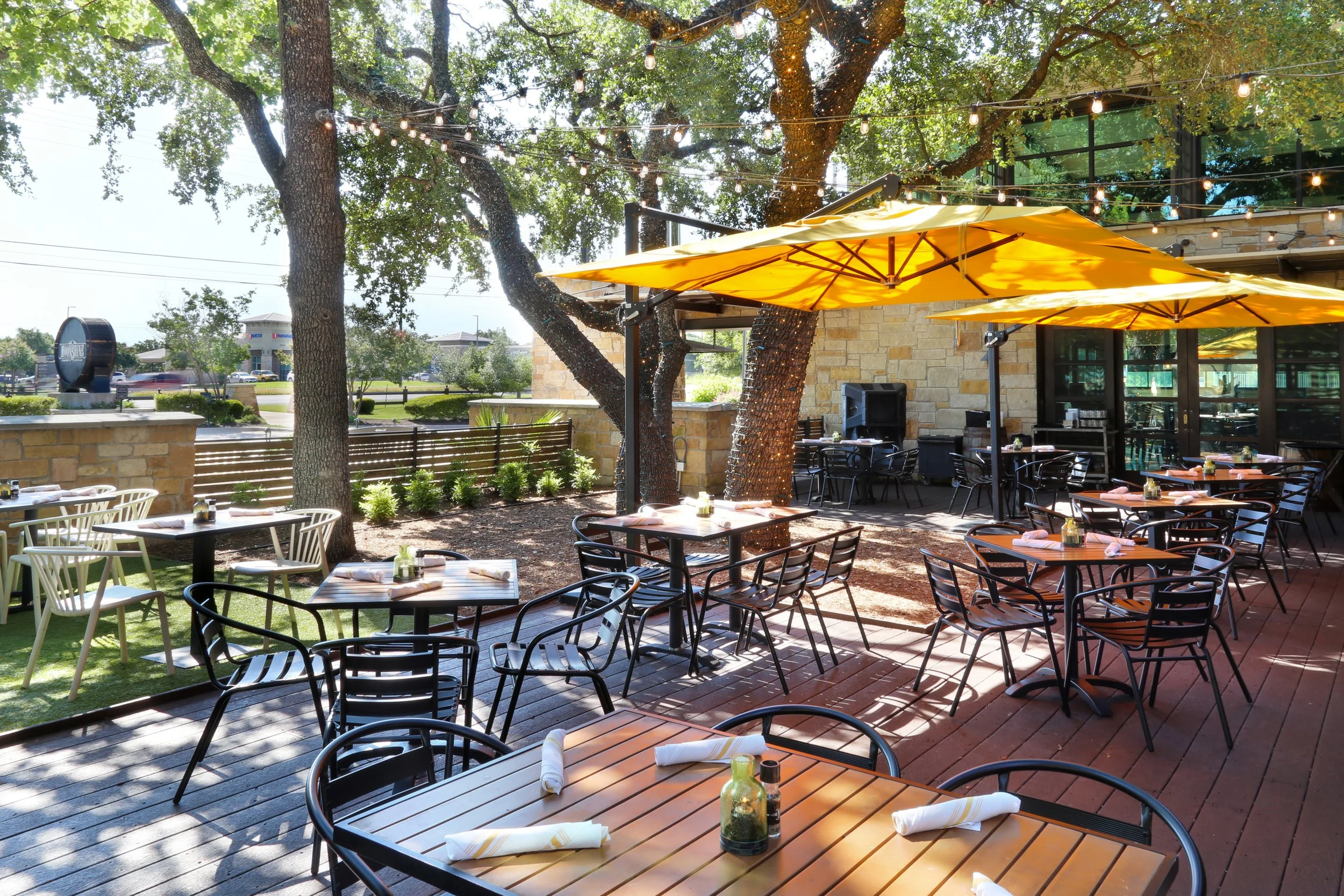 Moonshine_Restaurant_Cedar_Park_Large_Parties_Private_Patio
