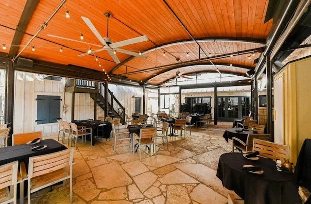 Patio_Dining_Room.jpg