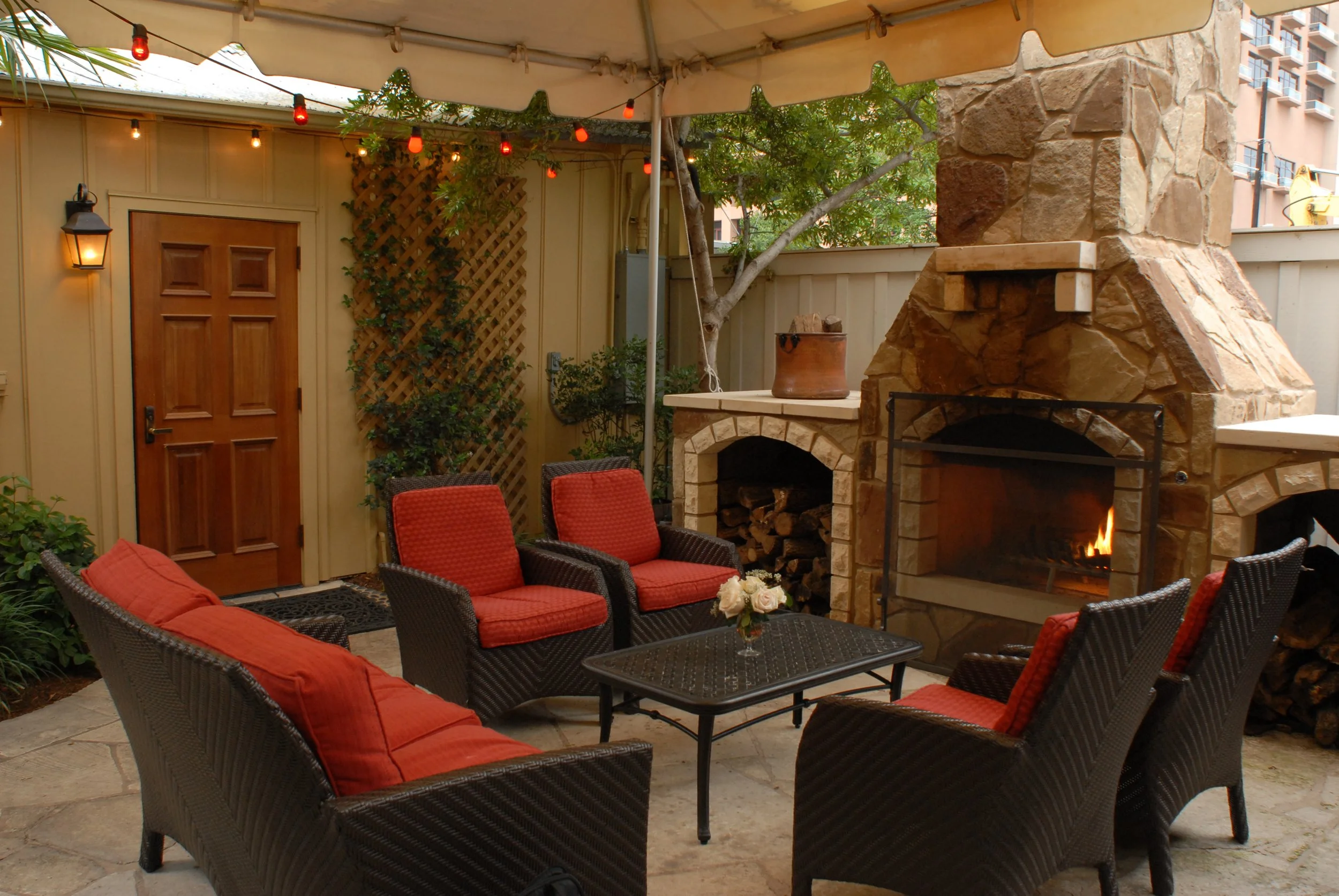 Moonshine_Downtown_Austin_Venue_Events_FIREPLACE