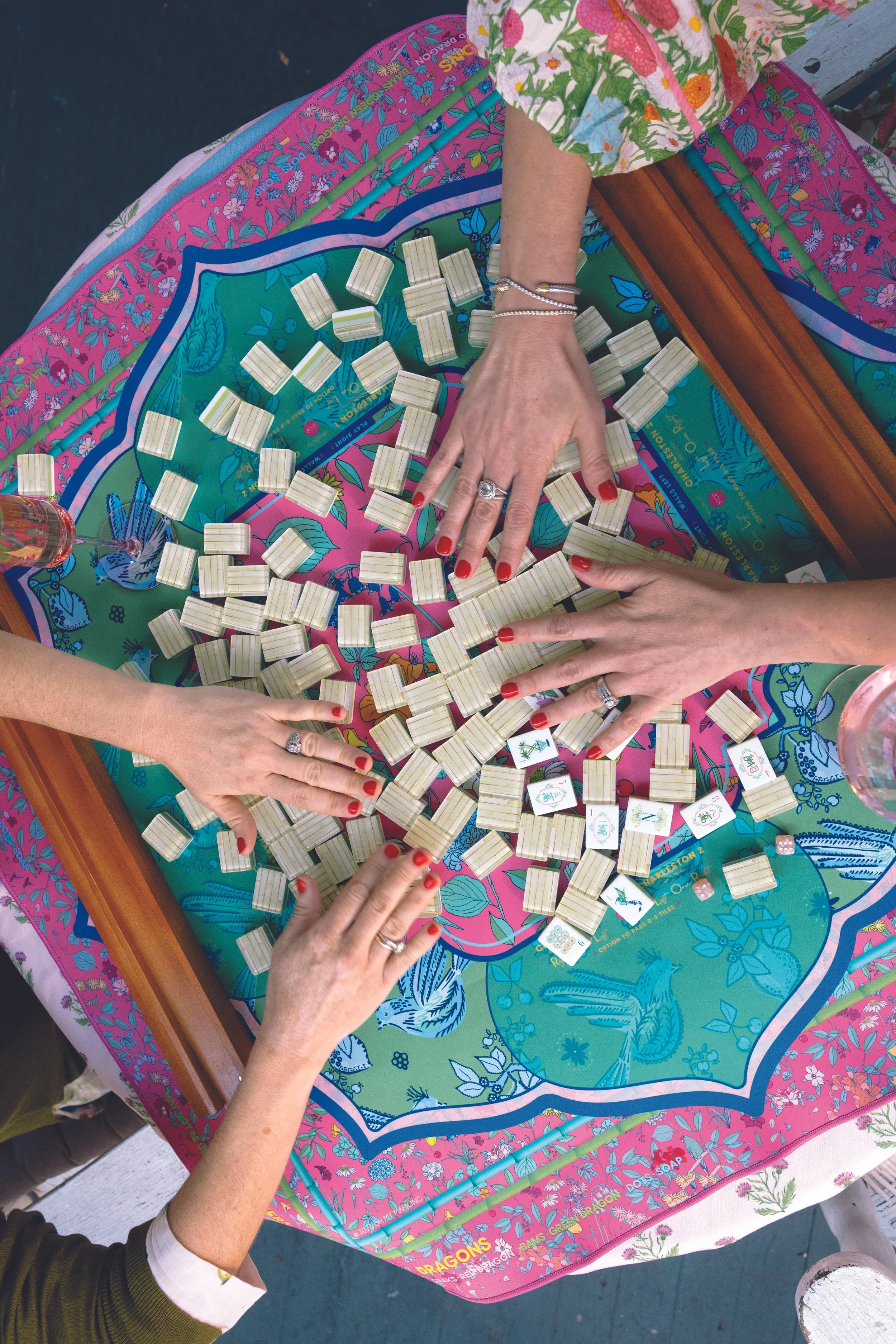 mahjong mat with tiles