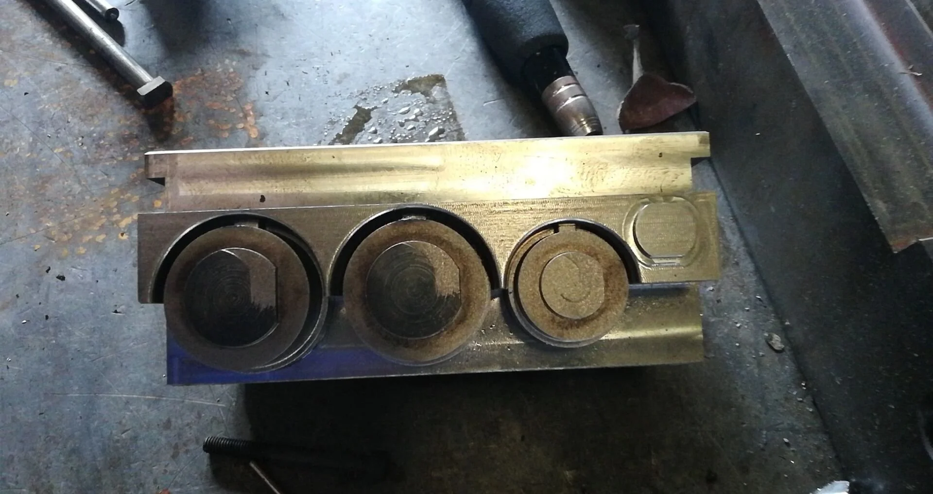 crewfellow mould 04.jpg