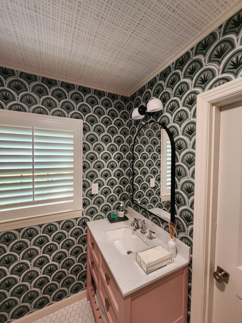 Design Trend: Matching Wallpaper on Your Walls and Ceiling