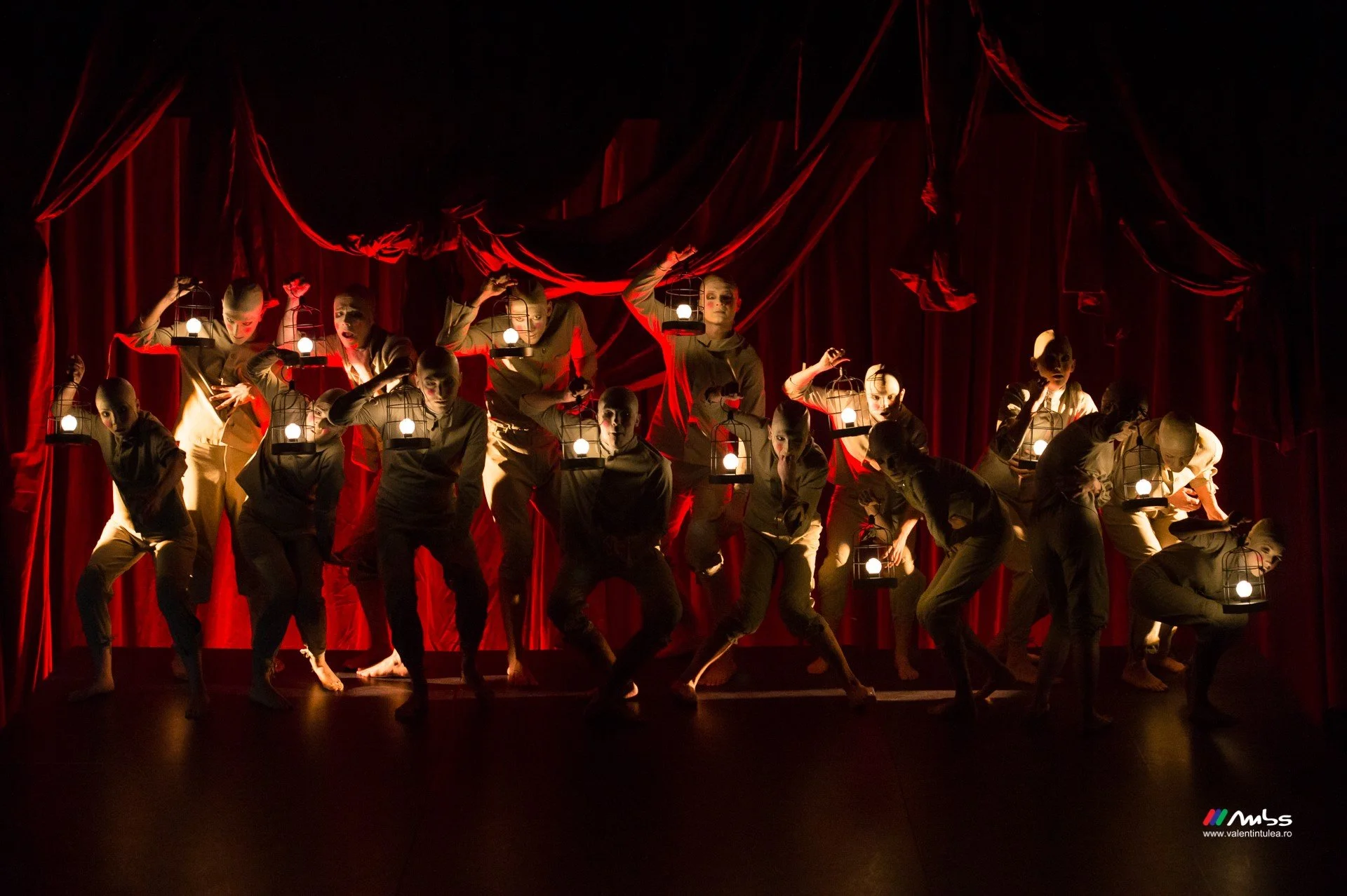 VIAȚA PLICTICOASĂ ȘI PREAPLINĂ A VISĂTORULUI FRANÇOIS_004.jpeg