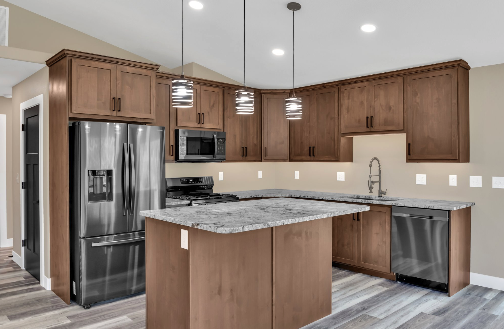 3006 Grandview_7.png