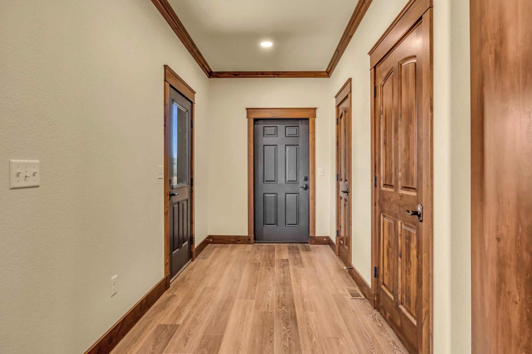 3020 Grandview_4.png