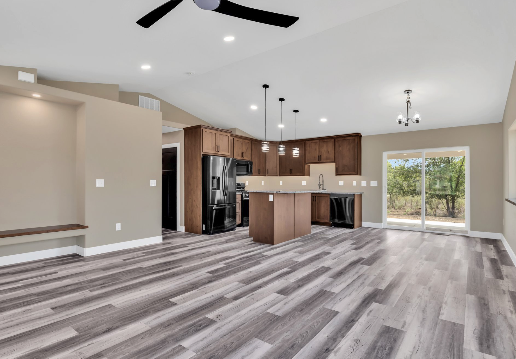 3006 Grandview_5.png