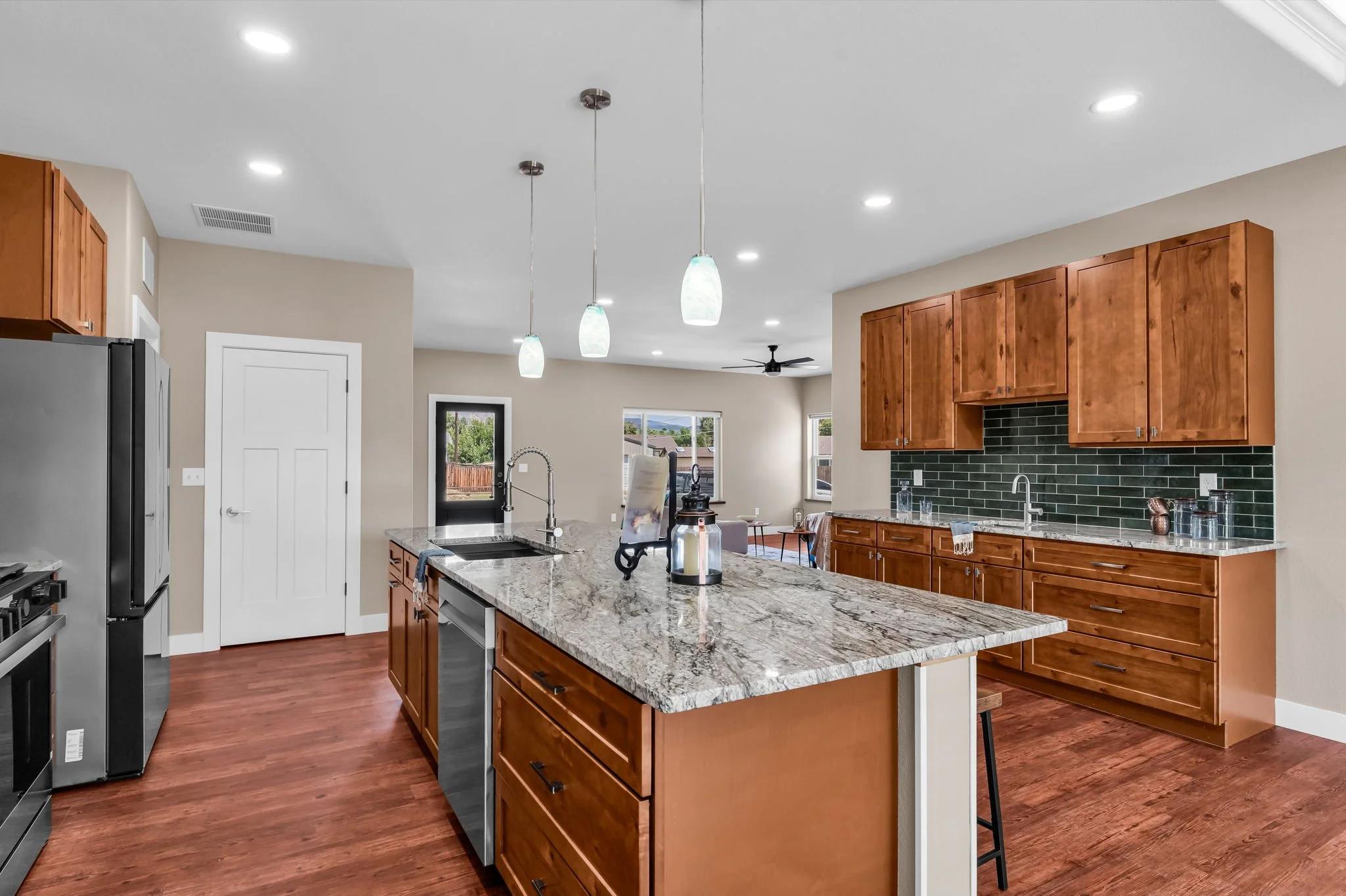 32-web-or-mls-DSC00425 (2).jpg