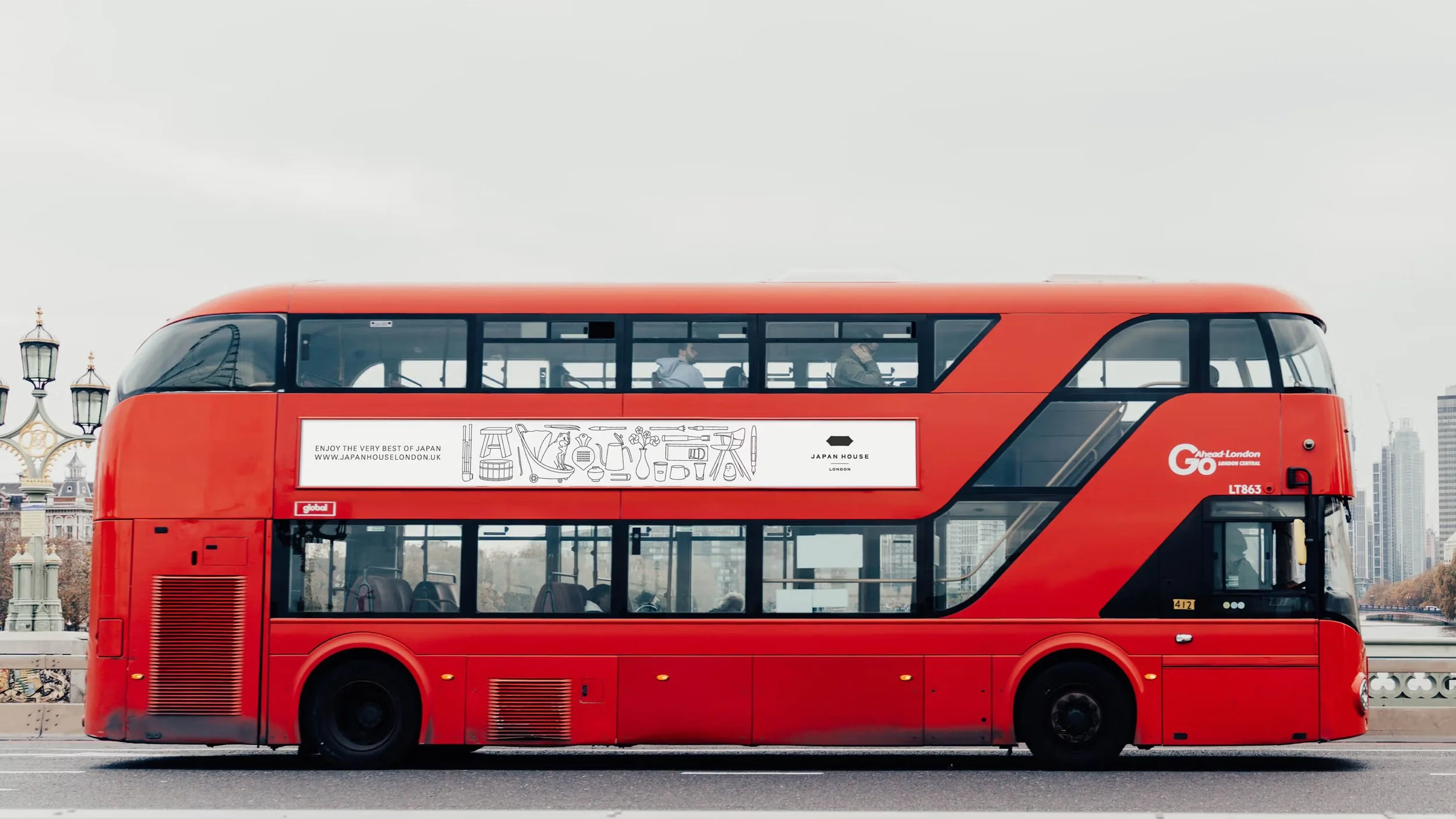 JapanHouseLondon_Campaign_Bus.jpg