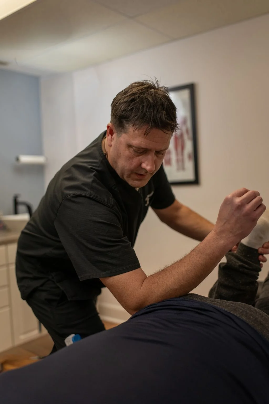 manual therapy for hip pain