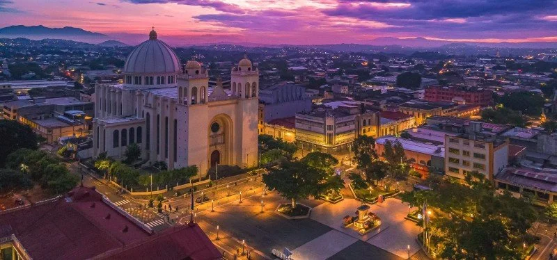 Catedral_Metropolitana_de_San_Salvador_diarioelsalvador-red.jpg