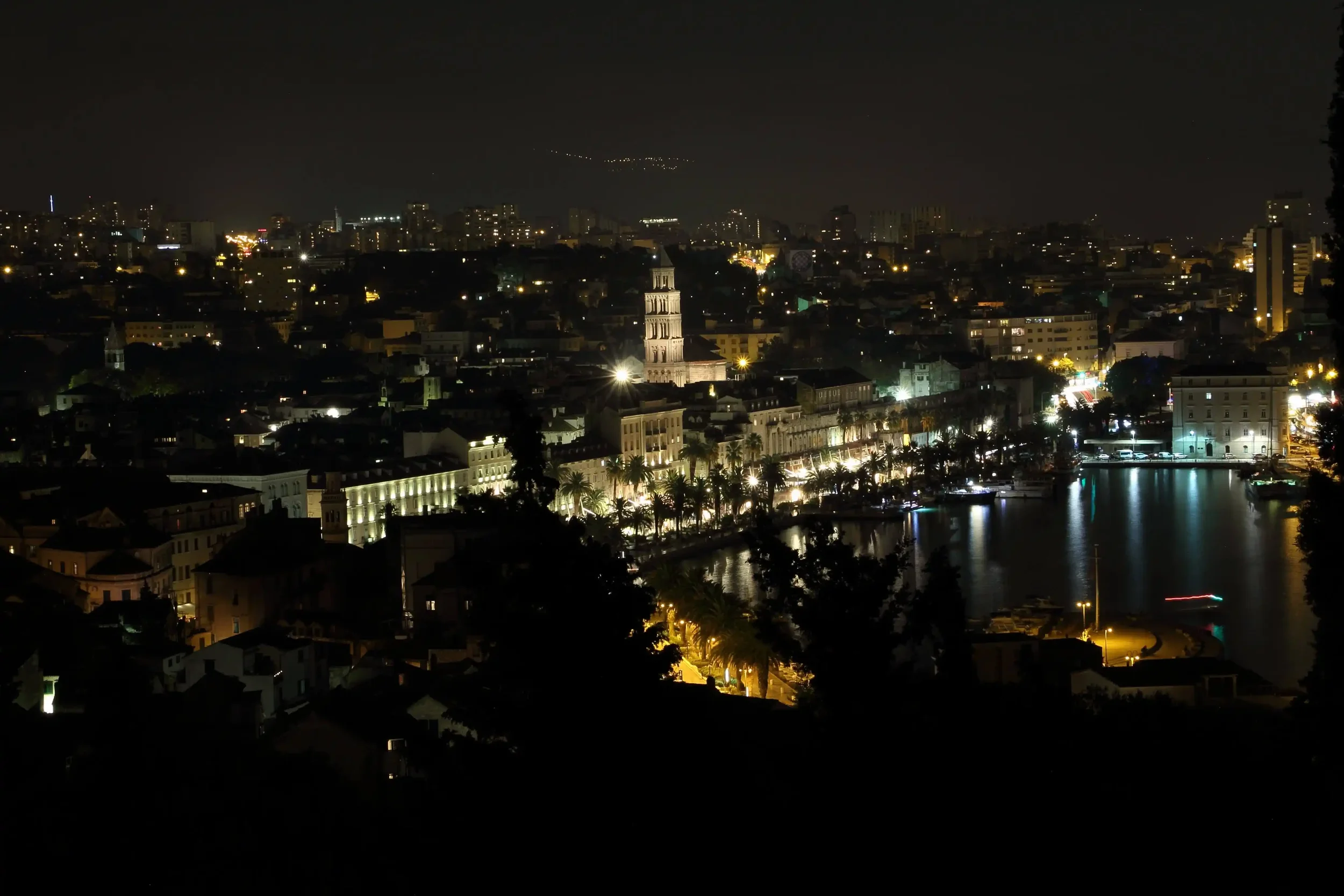 split-croatia-by-night