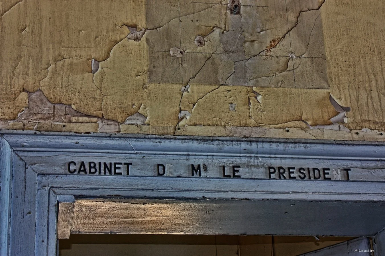 15-cabinet-du-président.jpg