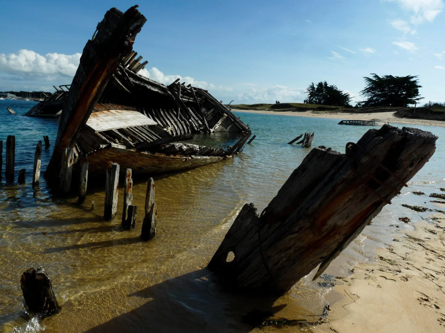 Cimetiere-de-bateaux-dEtel-.jpg