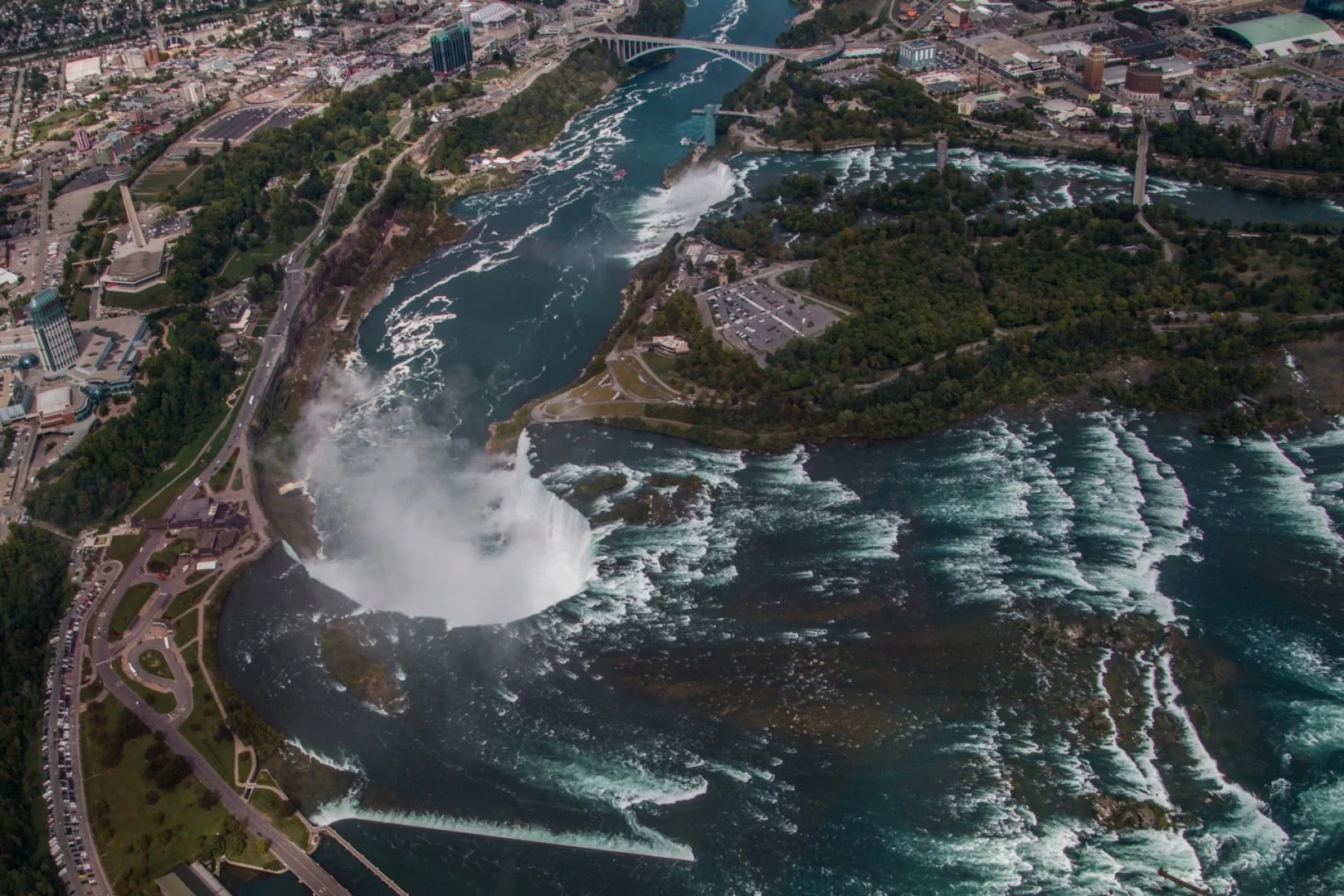 Niagara-et-ses-chutes.jpg