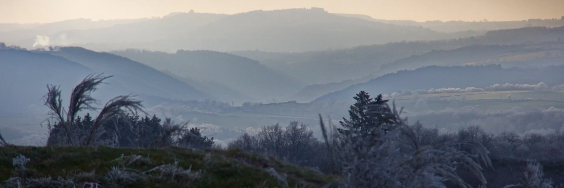 Fin-daprès-midi-sur-la-chaîne-des-Monts-Dôme.jpg