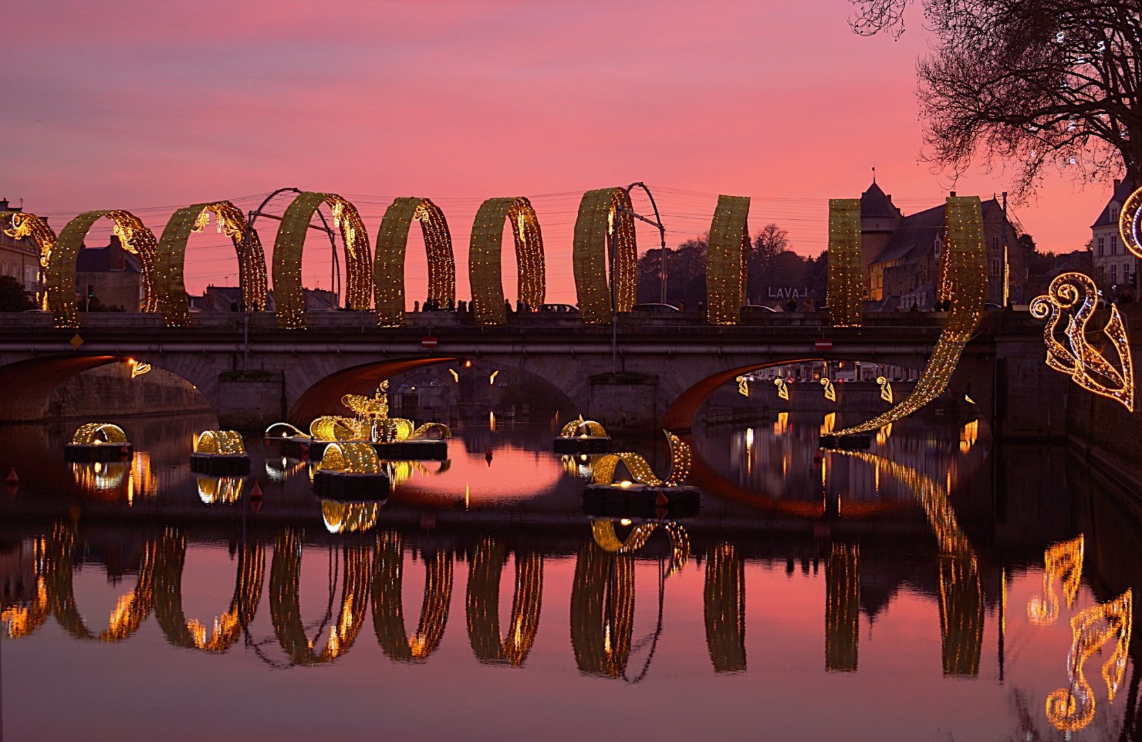 Illuminations-Laval-2016-1c.jpg