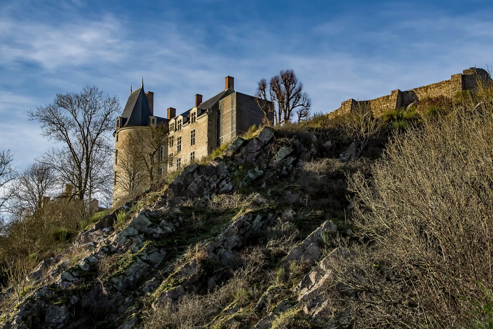 Chateau-de-Sainte-Suzanne.jpg