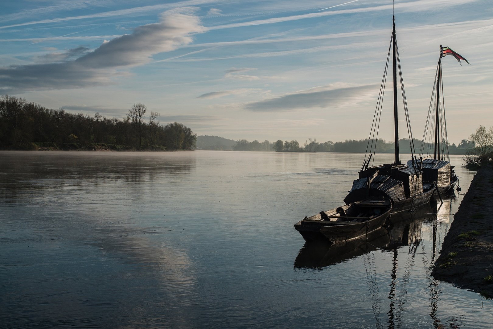 Un-matin-sur-les-bords-de-Loire.jpg