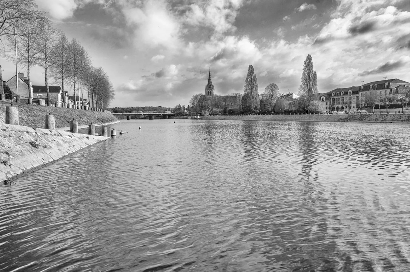 Les-pieds-dans-leau_1.jpg